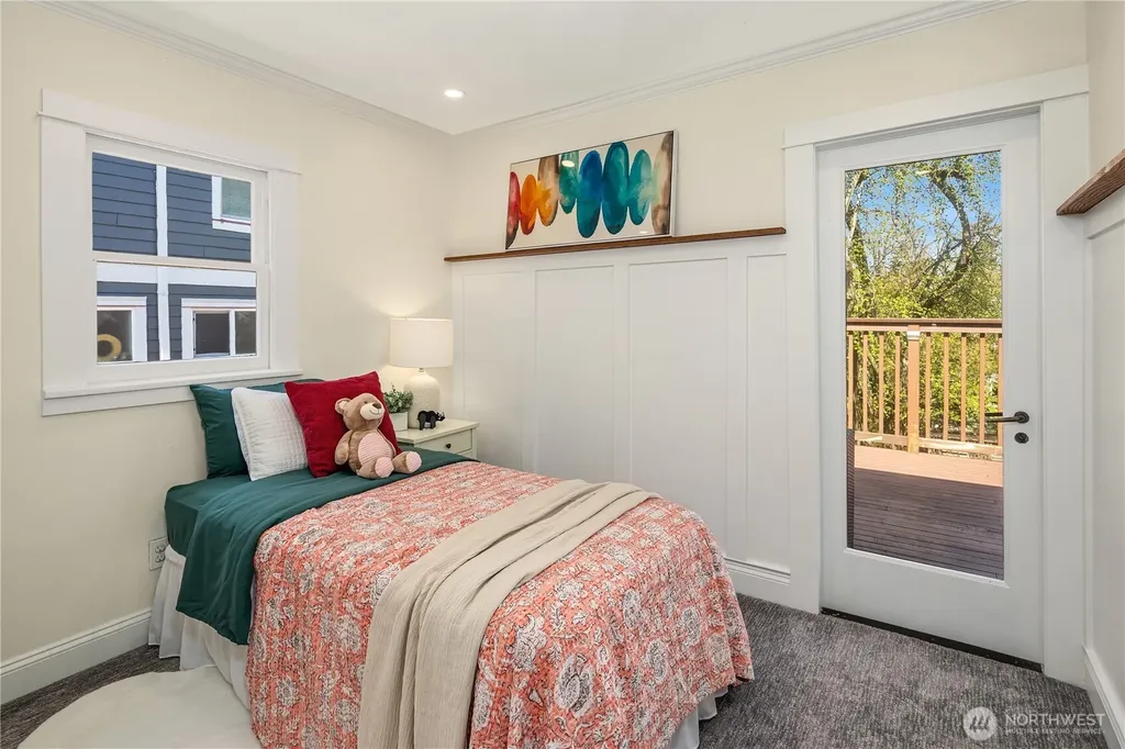 324 NE 54th Street Seattle WA 98105