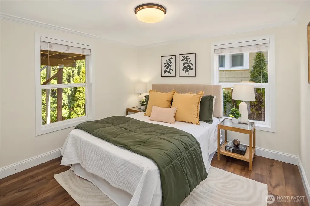324 NE 54th Street Seattle WA 98105