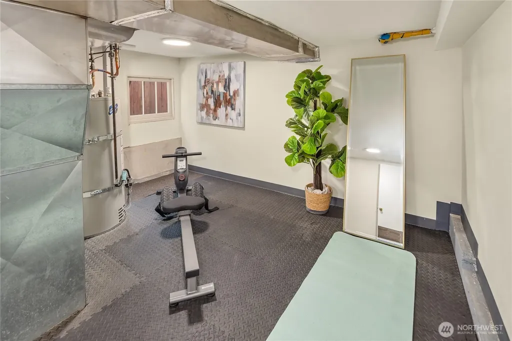 324 NE 54th Street Seattle WA 98105
