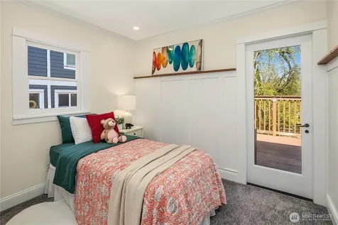 324 NE 54th Street Seattle WA 98105