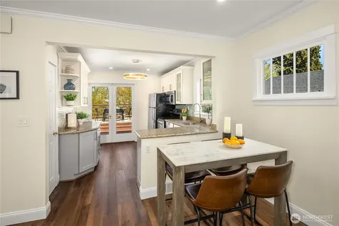 324 NE 54th Street Seattle WA 98105