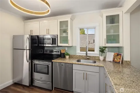 324 NE 54th Street Seattle WA 98105