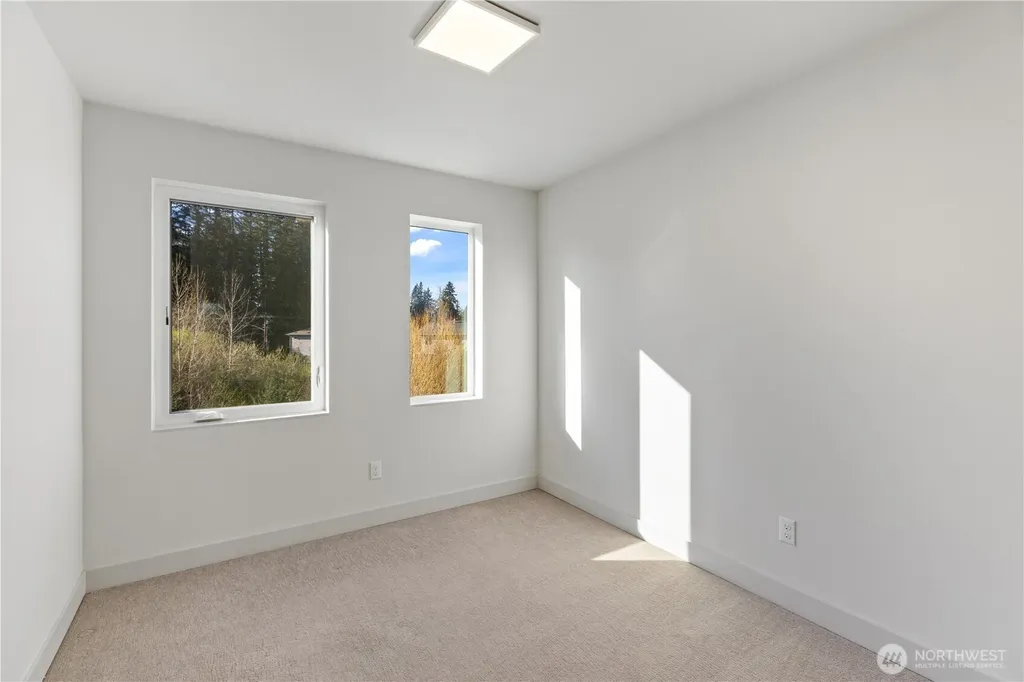 17905 35th Avenue SE Bothell WA 98012