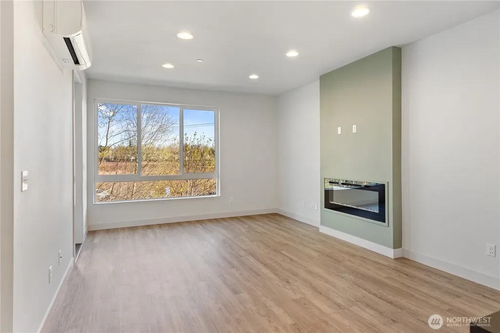 17905 35th Avenue SE Bothell WA 98012