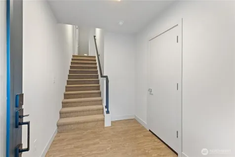 17905 35th Avenue SE Bothell WA 98012
