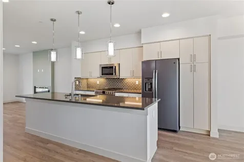 17905 35th Avenue SE Bothell WA 98012