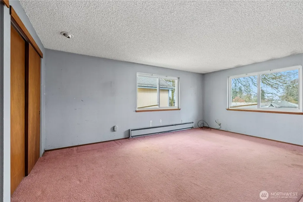 15 76th Street SW Everett WA 98203