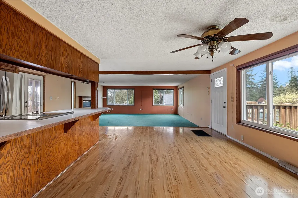 15 76th Street SW Everett WA 98203