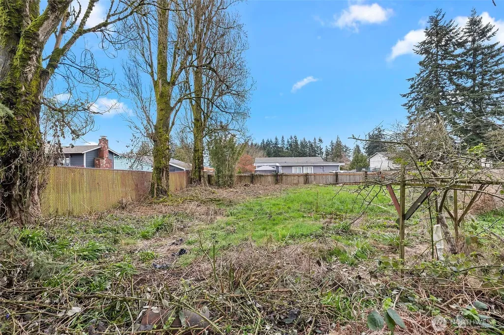 15 76th Street SW Everett WA 98203