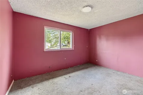 15 76th Street SW Everett WA 98203