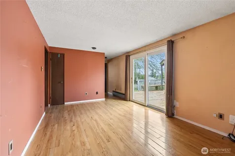 15 76th Street SW Everett WA 98203
