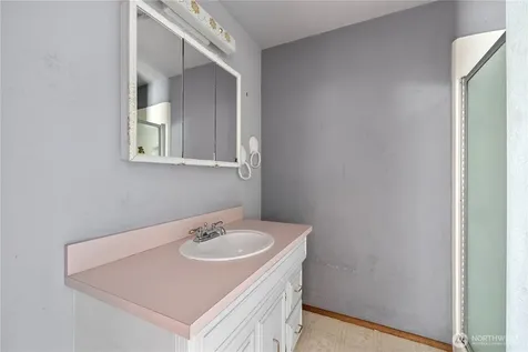 15 76th Street SW Everett WA 98203