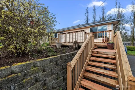15 76th Street SW Everett WA 98203