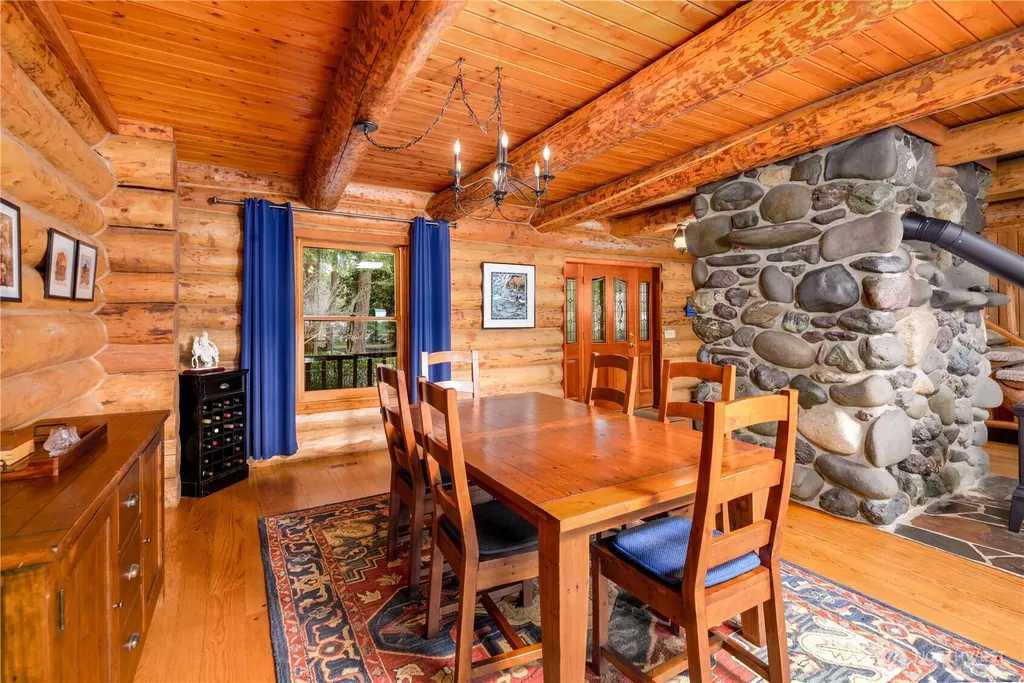 193 Snowberry Lane Sequim WA 98382