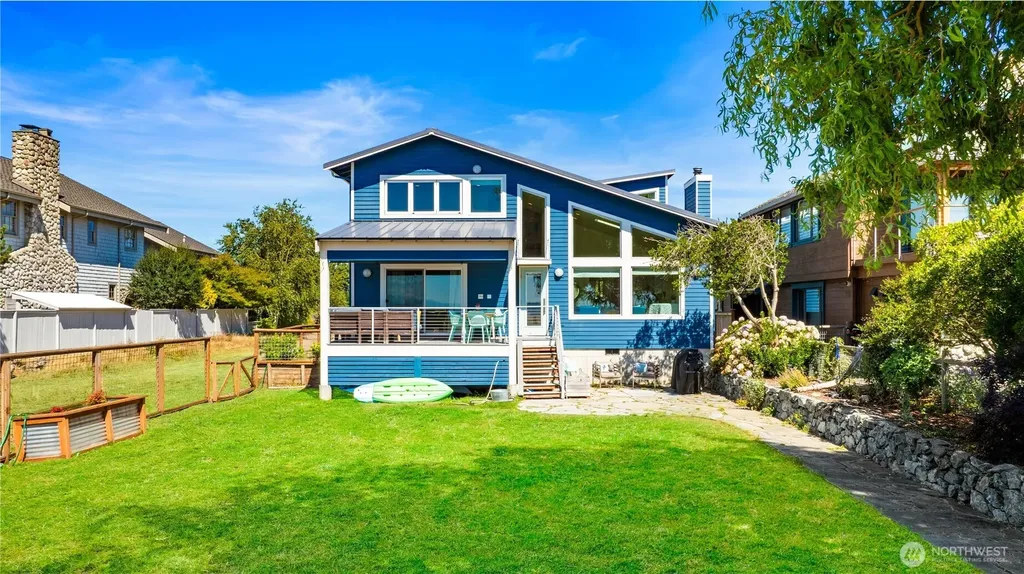 2402 Sunlight Beach Road Clinton WA 98236