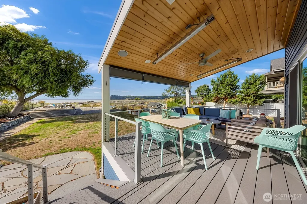 2402 Sunlight Beach Road Clinton WA 98236