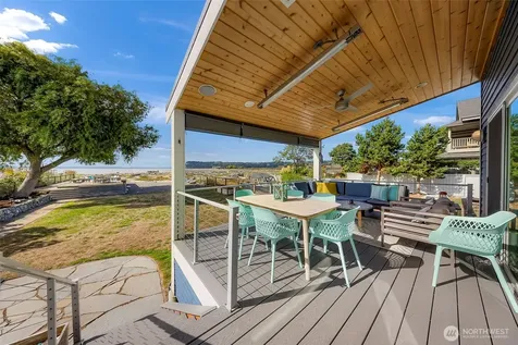 2402 Sunlight Beach Road Clinton WA 98236