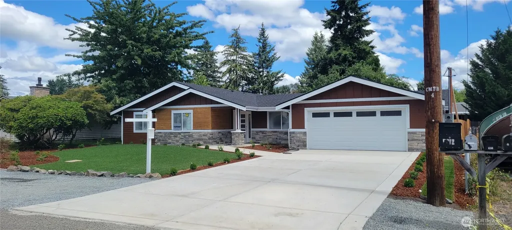 9211 61st Drive NE Marysville WA 98270