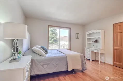 4115 52nd Street NE Tacoma WA 98422