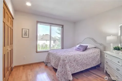 4115 52nd Street NE Tacoma WA 98422