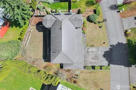 4115 52nd Street NE Tacoma WA 98422