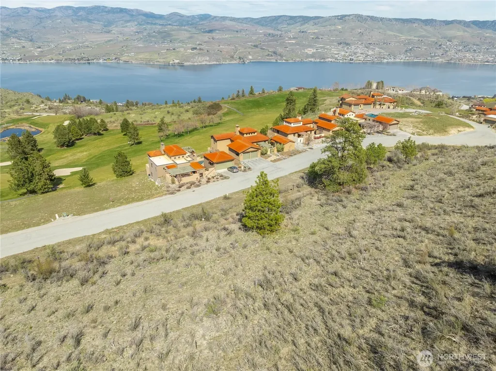 221 Bandera Way Chelan WA 98816