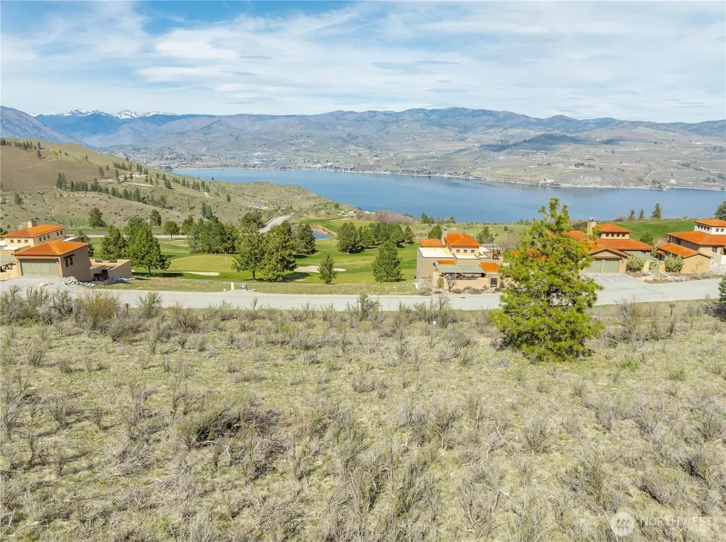 221 Bandera Way Chelan WA 98816