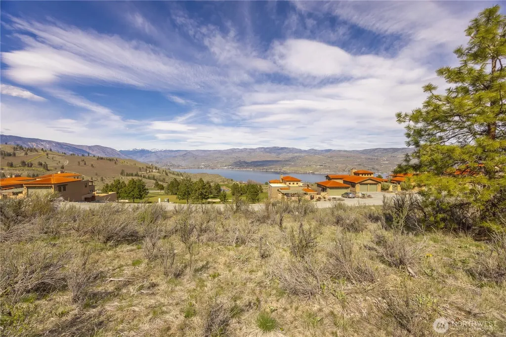 221 Bandera Way Chelan WA 98816