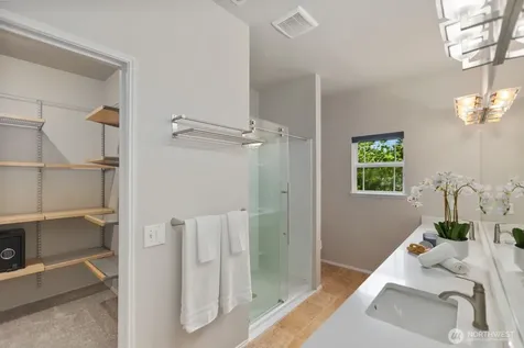4493 248th Lane SE Sammamish WA 98029