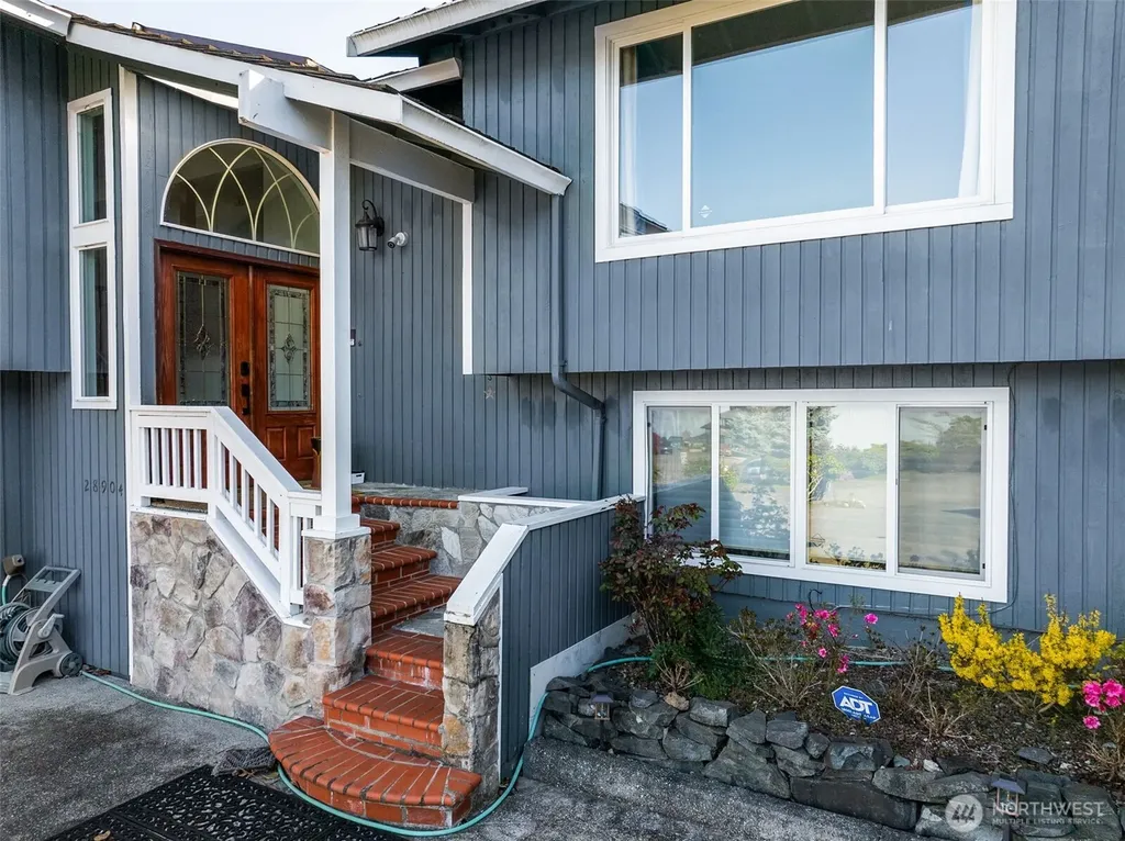 28904 5th Avenue S Federal Way WA 98003