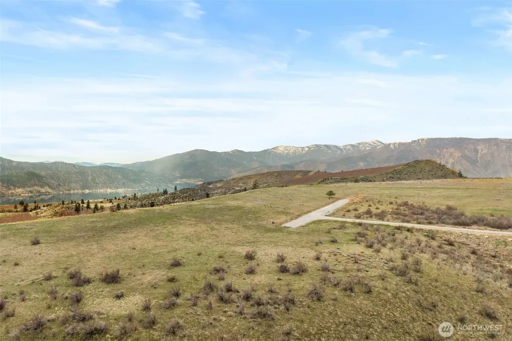325 Rancho Perri Lane Manson WA 98831