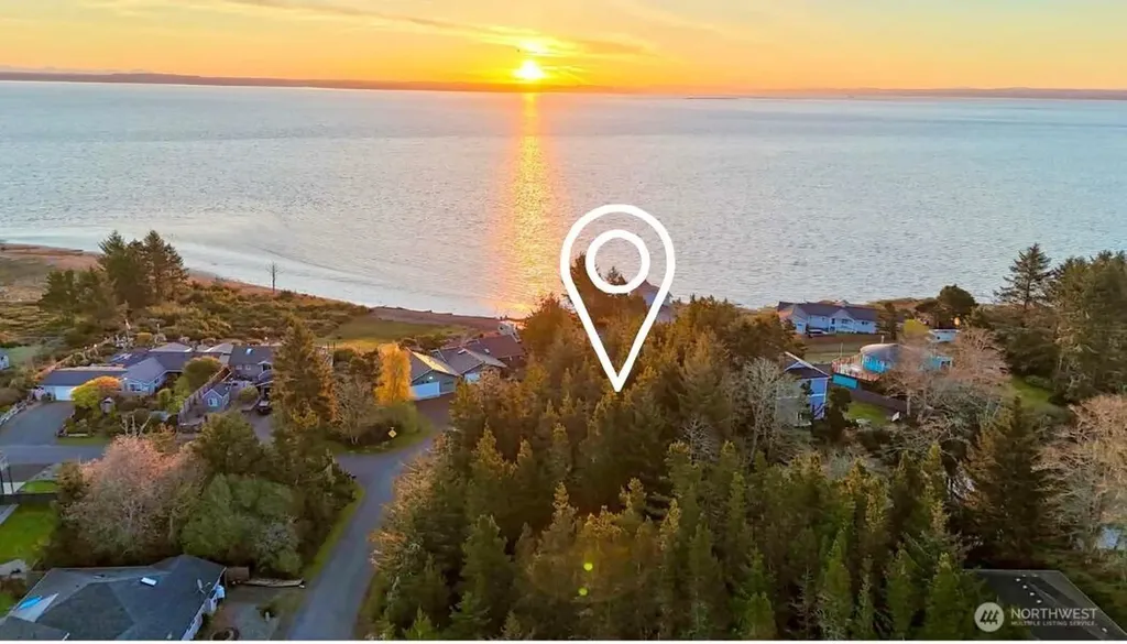 733 Peninsula Court Ocean Shores WA 98569