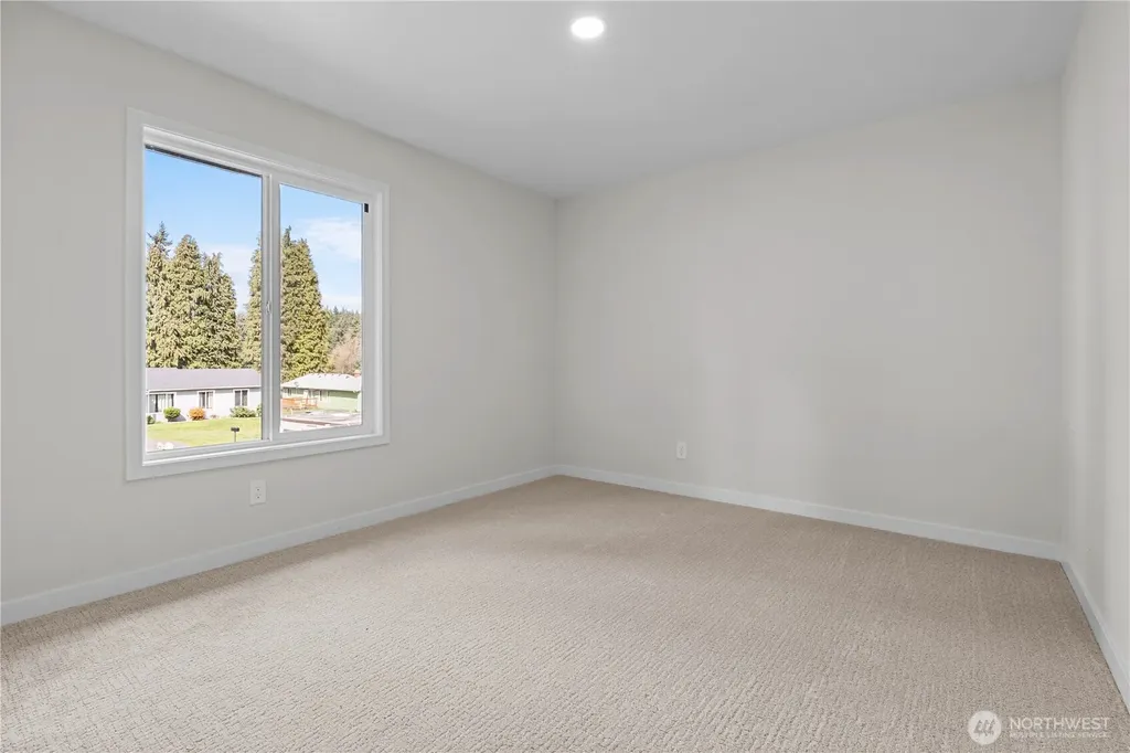 1956 E 65th Street Tacoma WA 98404