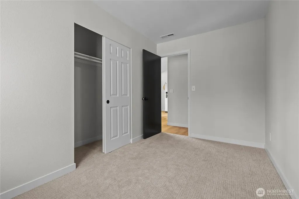 1956 E 65th Street Tacoma WA 98404