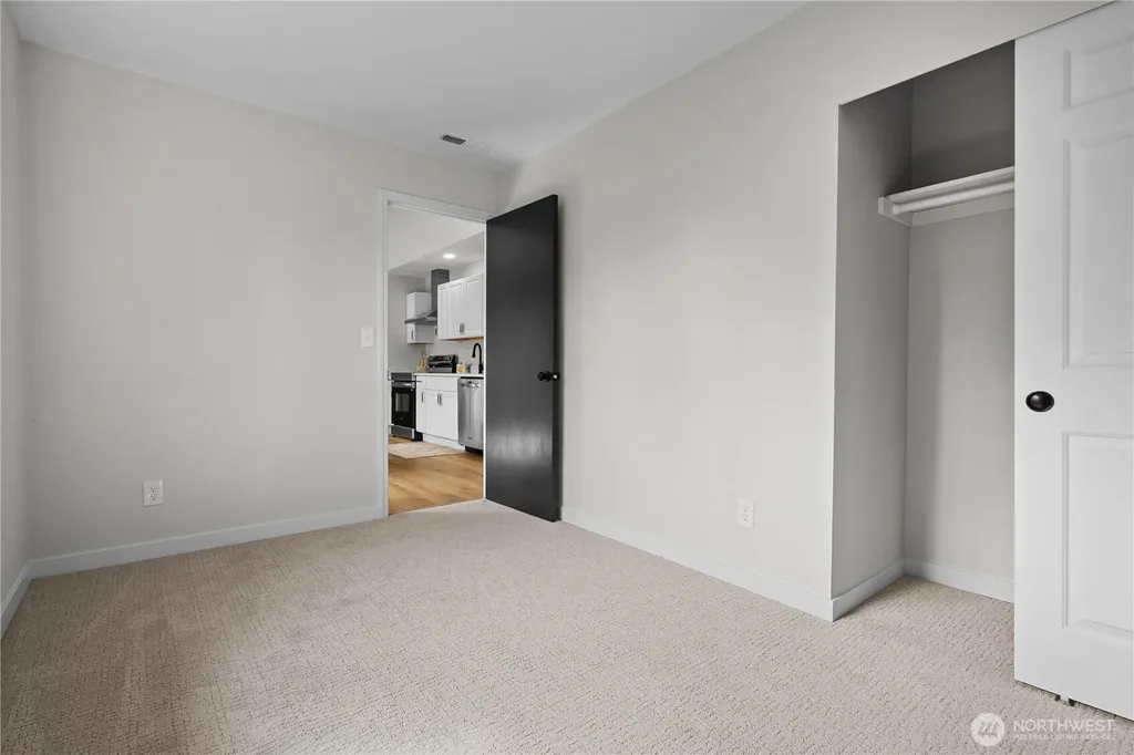 1956 E 65th Street Tacoma WA 98404