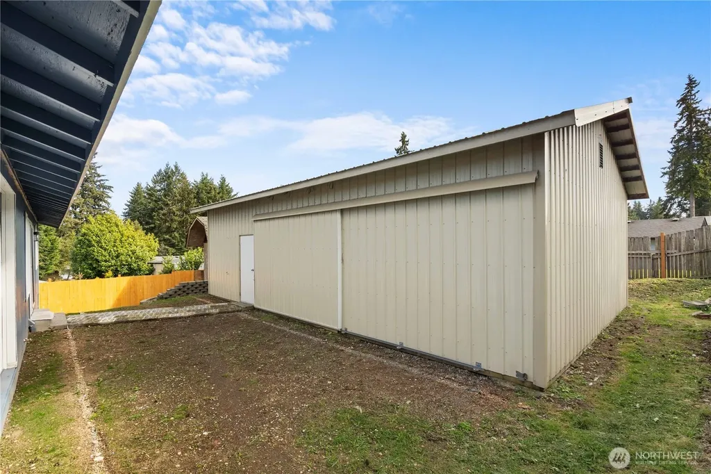 1956 E 65th Street Tacoma WA 98404