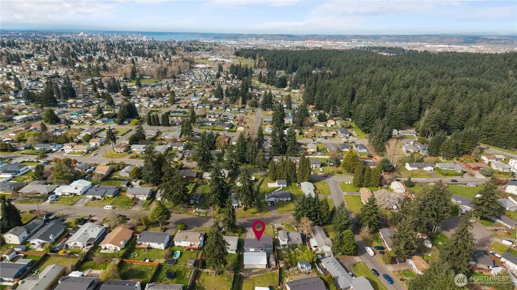 1956 E 65th Street Tacoma WA 98404