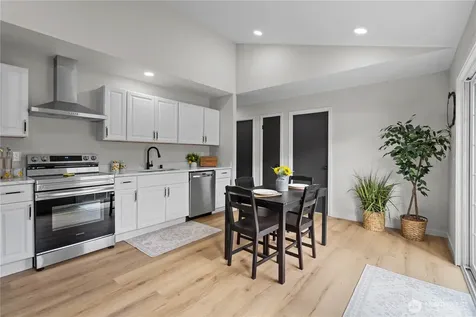1956 E 65th Street Tacoma WA 98404