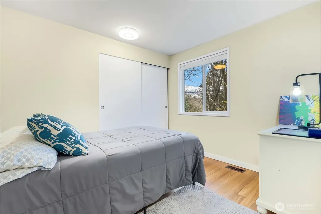14142 97th Avenue NE Kirkland WA 98034