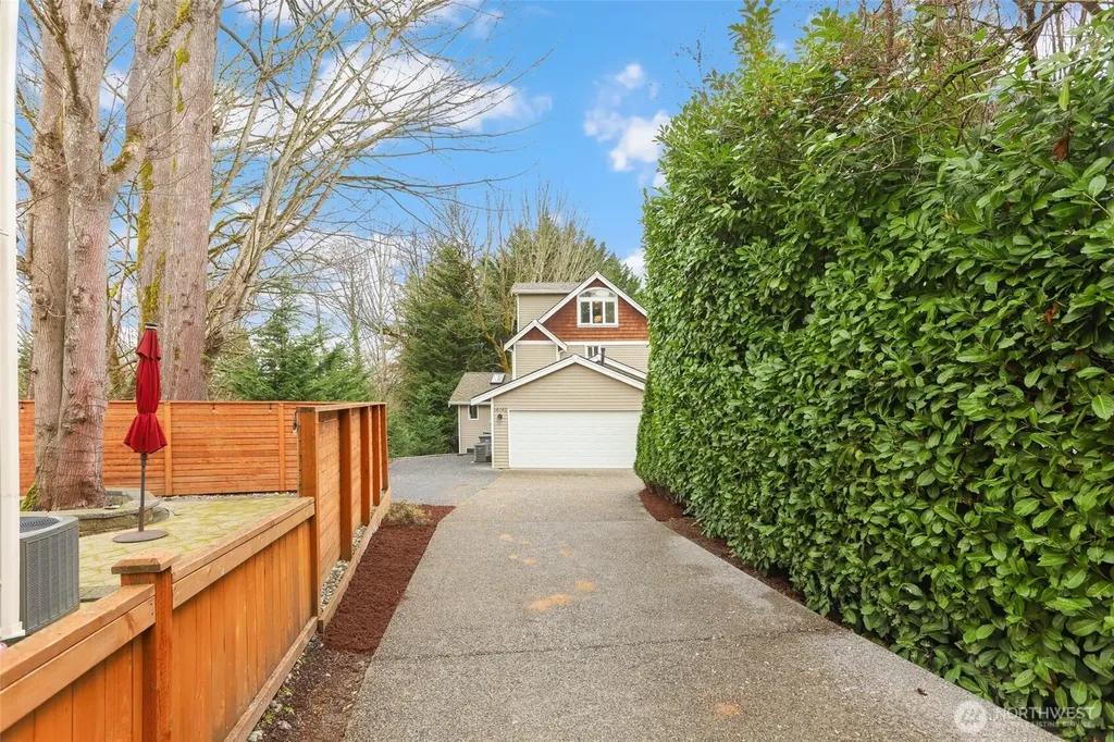 14142 97th Avenue NE Kirkland WA 98034