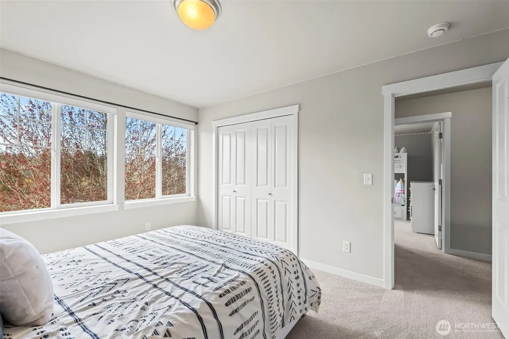 1644 211th Avenue SE Sammamish WA 98075