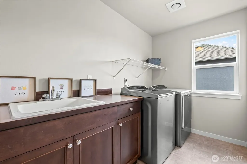 1644 211th Avenue SE Sammamish WA 98075
