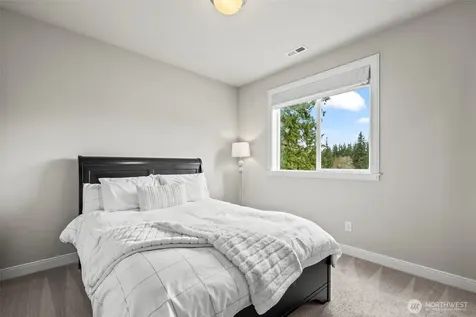 1644 211th Avenue SE Sammamish WA 98075