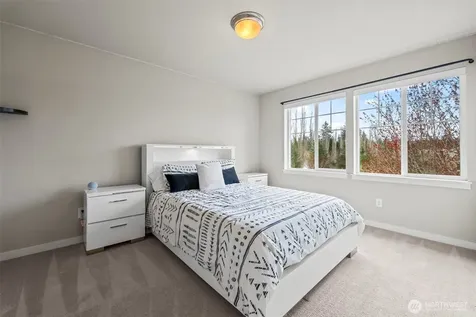 1644 211th Avenue SE Sammamish WA 98075