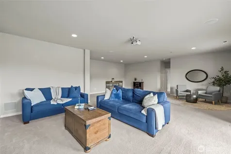 1644 211th Avenue SE Sammamish WA 98075