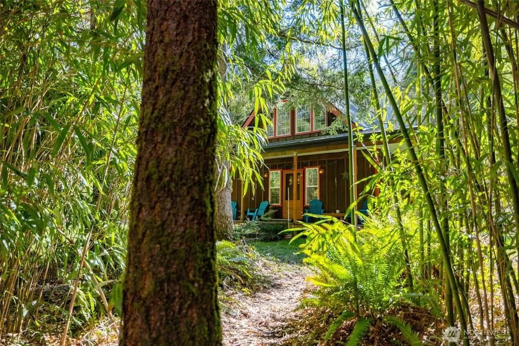 7595 Pressentin Court Concrete WA 98237