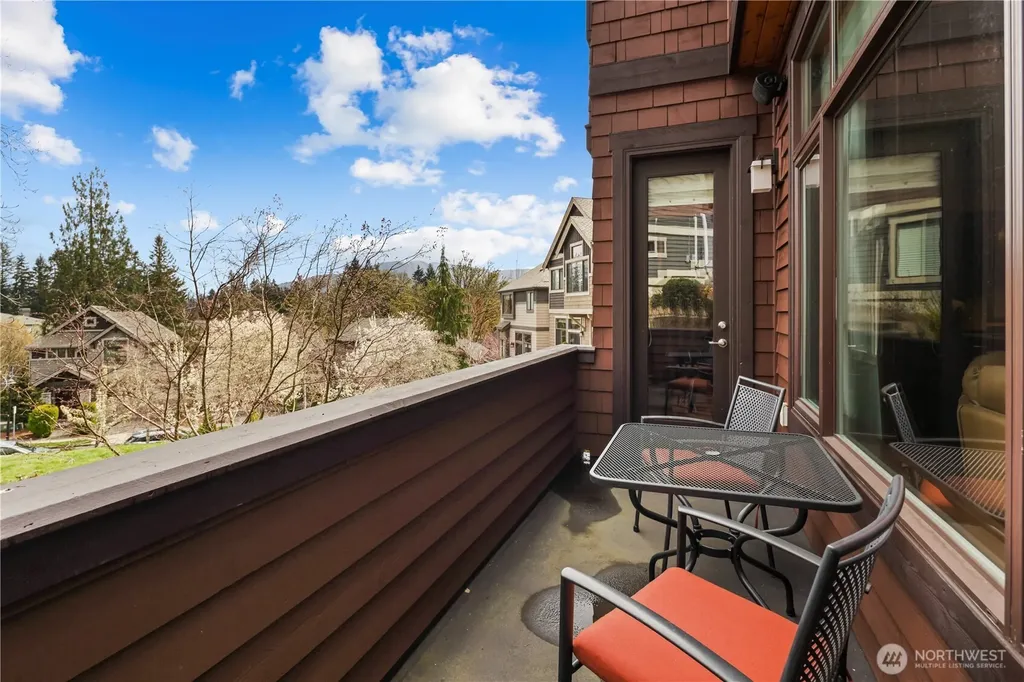 2262 NW Fall Line Lane Issaquah WA 98027