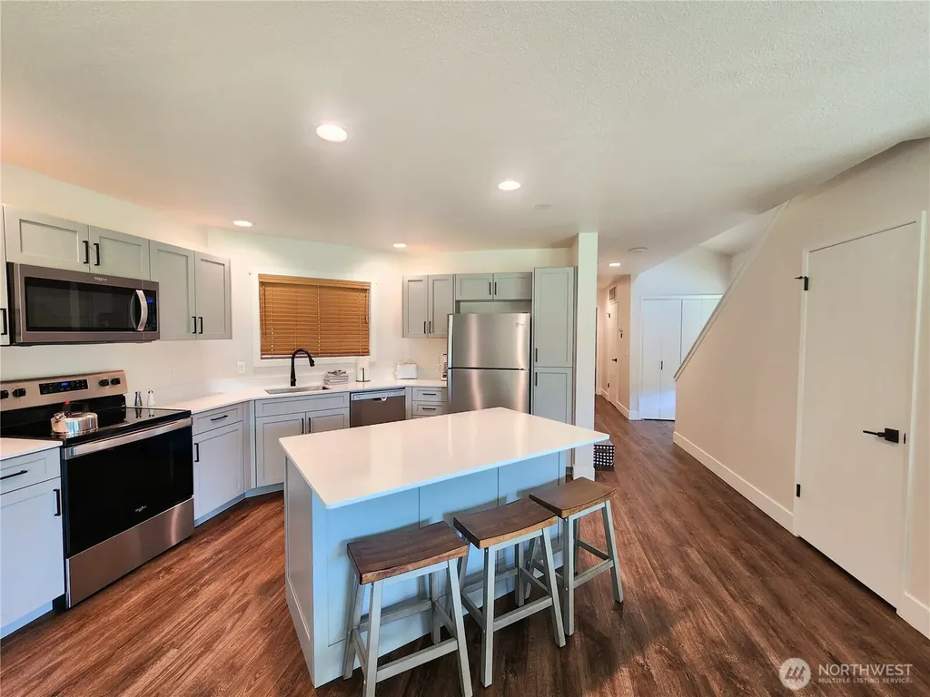 1 Lodge 603-c Manson WA 98831
