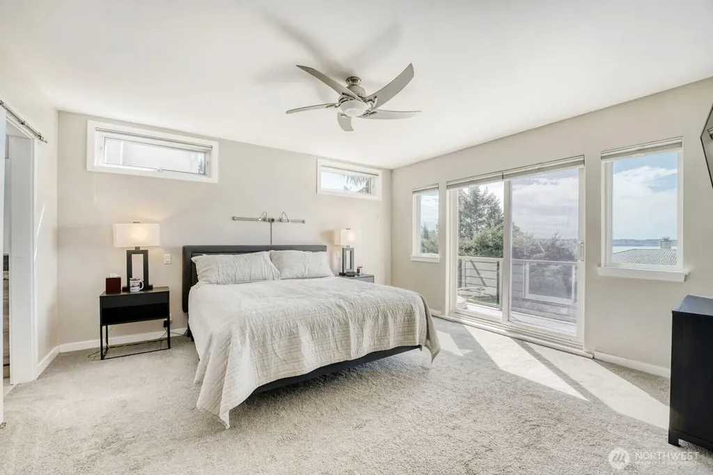 5711 Upland Terrace NE Tacoma WA 98422