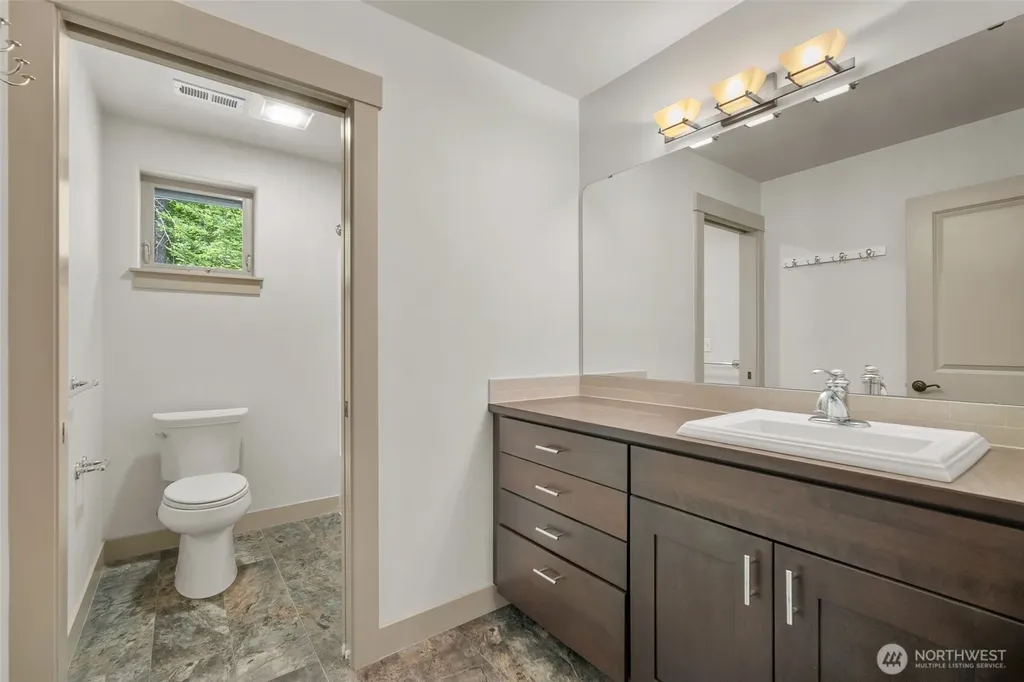 1125 Birch Falls Drive Bellingham WA 98229
